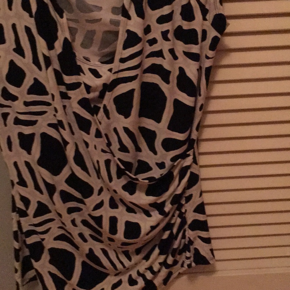 Shirt - Picture 4 of 4